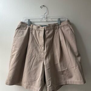 Vintage Ralph Lauren 100% Cotton Front pleat shorts, size 14w